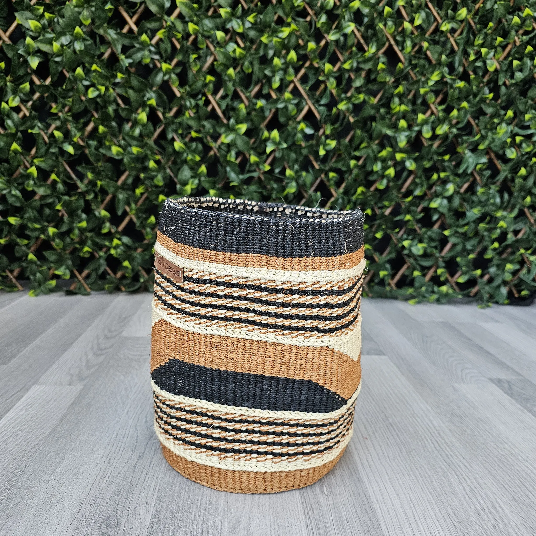 Kenyan Basket - Sisal Basket - KB11 - 10"