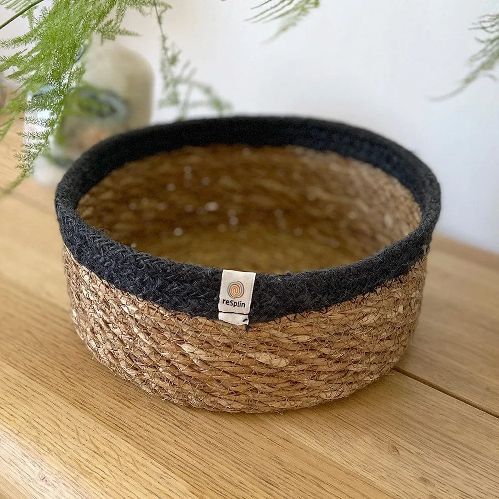 Respiin Shallow Seagrass & Jute Basket - Medium Natural/Black